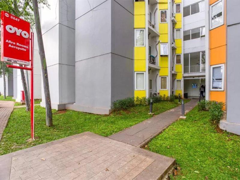 Oyo 3247 Afira Rooms Aeropolis Tangerang Zewnętrze zdjęcie